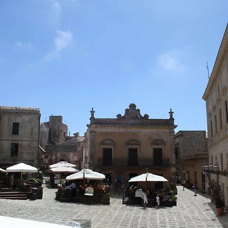Aparthotel Edelweiss Erice