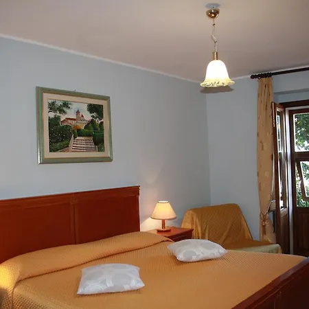 Aparthotel Edelweiss Erice