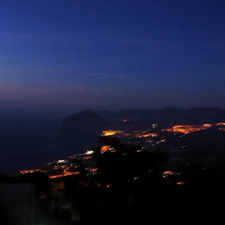 Edelweiss Lägenhetshotell Erice